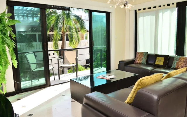 Lotus-6 by Playa District