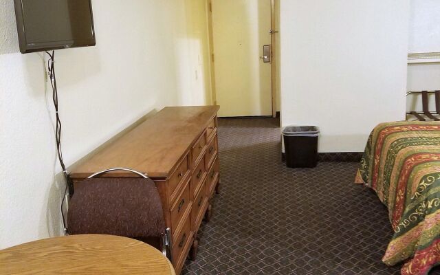 Travel Time Motel