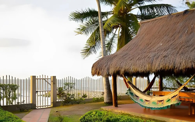 Tu casa de playa frente al mar en Tolú