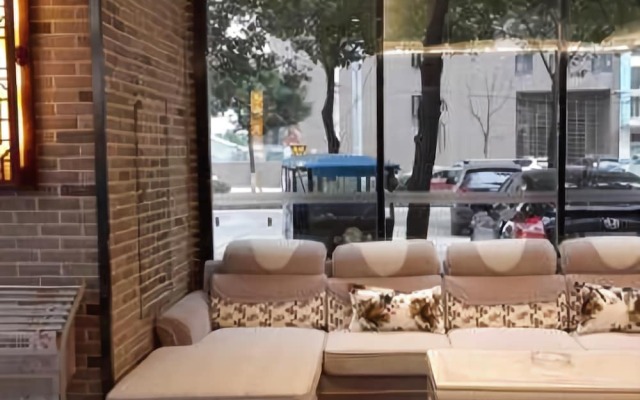 Jtour Inn Wuhan Hankou Railway East Plaza