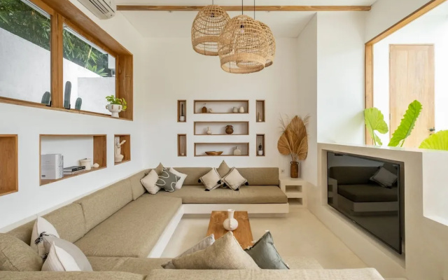 Mr Mrs W Bingin by Alfred in Bali - Brand NEW 3BR Tropical Villa Near Bingin Beach – Guest Rooms – Pecatu