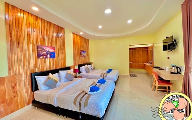 kinjo park pool view delux2 (double bed)