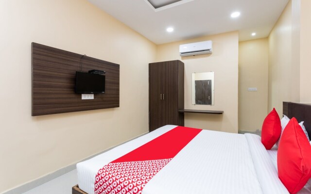 Hotel SMR Palace By OYO Rooms