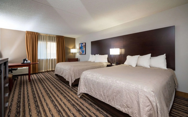 Endeavor Inn & Suites, Trademark Collection by Wyndham