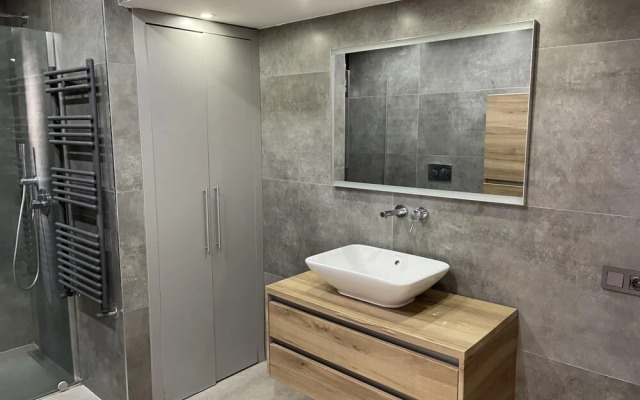 Bohemian Flat in Nisantasi With Central Location