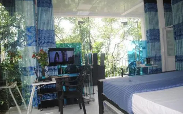 Glass Rooms Accommodations Adam's peak