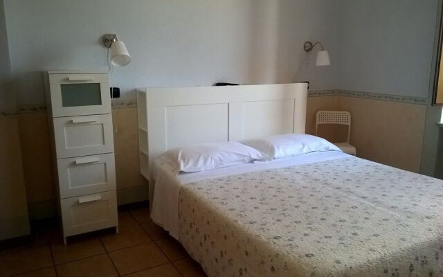 Mario Spagnoli - Hostel
