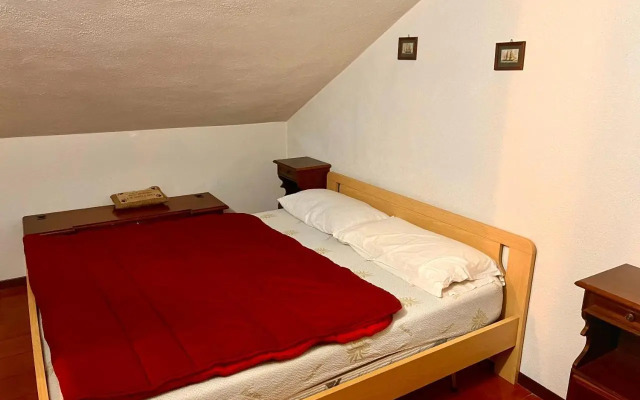 Via Osvaldo Moretti(complessoShalimar)