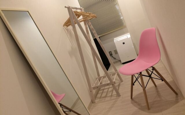 bnb+ Costelun Akiba - Hostel, Caters to Women