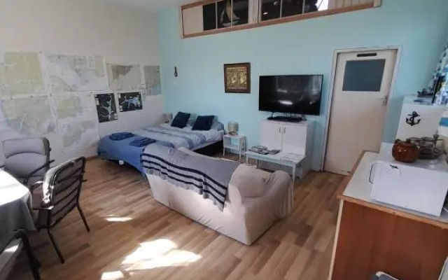 The Capitain's Cabin