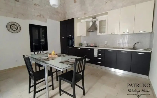 Patruno holidays house