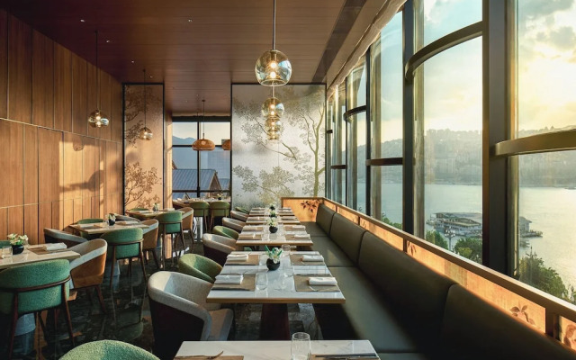 Hualuxe Chongqing Wushan by IHG