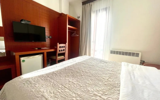 City 5 Hotel