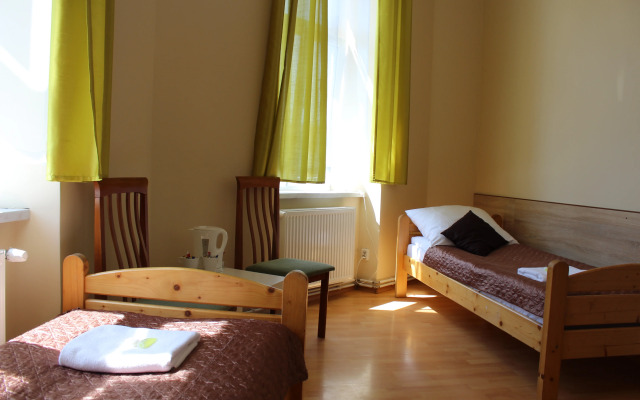 Station Aparthotel