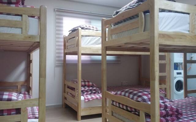 JIIN Hostel & Guesthouse