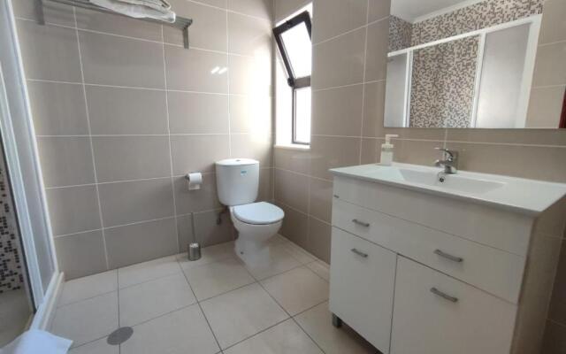 Apartamento V2 Pedro - By Bedzy