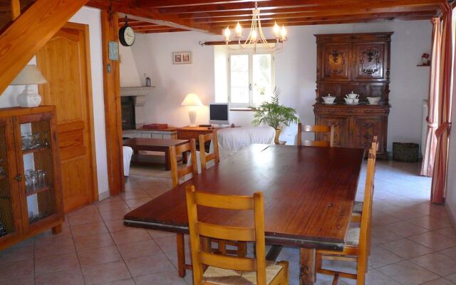 Beautiful Holiday Home in Saugues near Forest