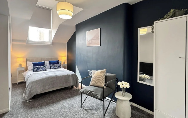 2 Bedroom Queen Street