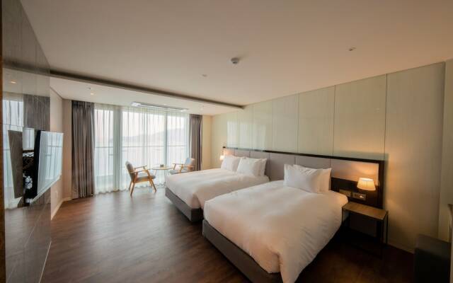 Ramada Suites Geoje