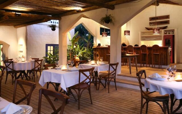 Hotel Calá & Divino