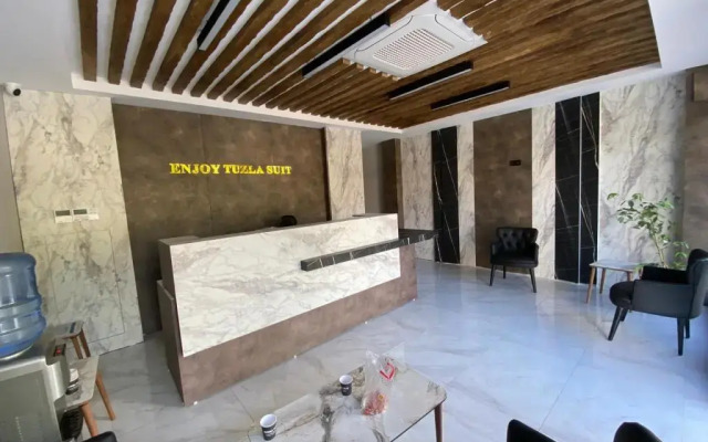 Enjoy Suit