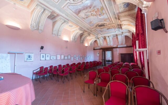 Casa Regina Montis Regalis