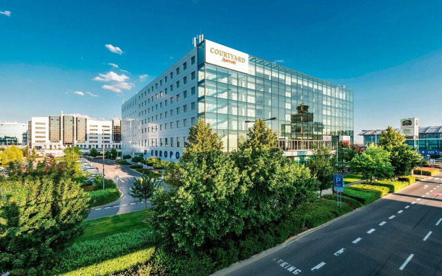 Courtyard by Marriott Prague Airport