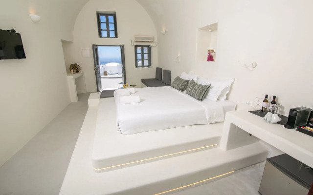 Cilon Suites Santorini