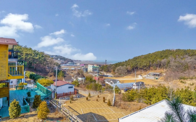 Daebudo W Eden Pension