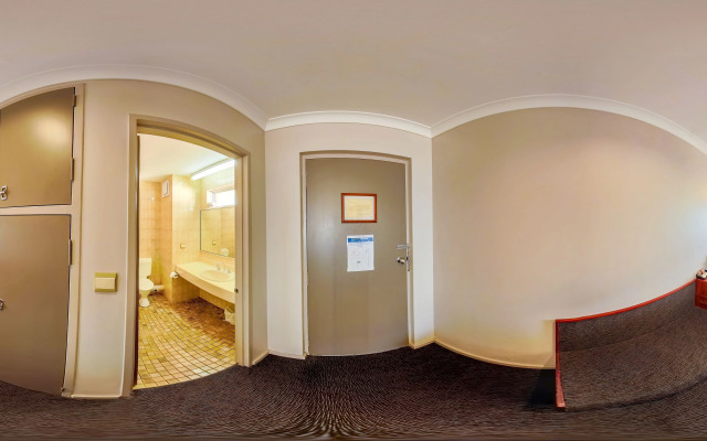 Hospitality Esperance, SureStay Collection by Best Western