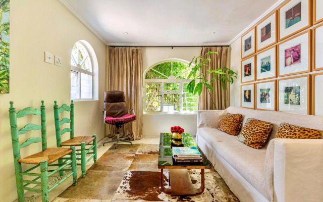 Cape Standard Guest House