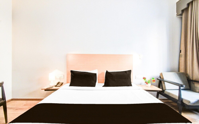Deluxe Super Townhouse Lakdikapul