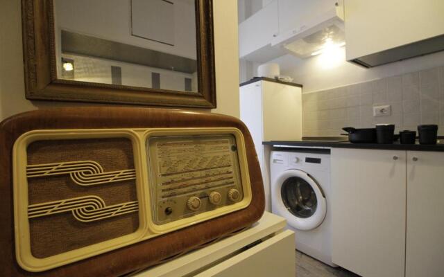 Retro Art house