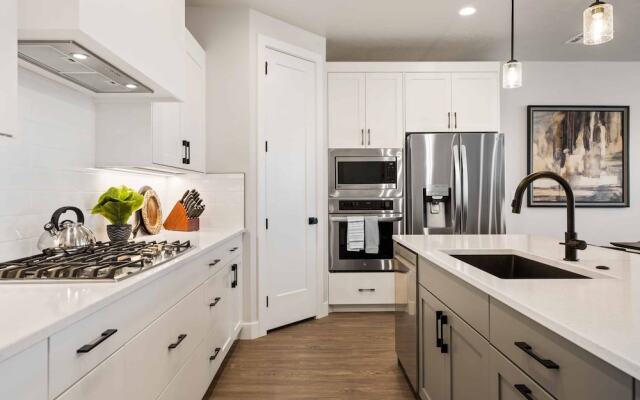 Desert Daydream 4 Bedroom Townhouse