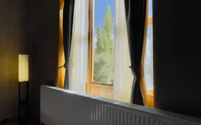 Chospa Hotel