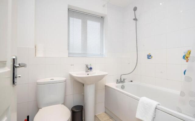 Stunning 3BR house in Basildon