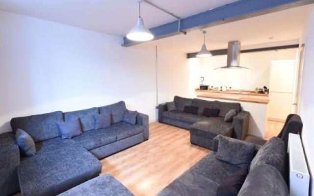Converted warehouse Slps 14 (38 A1)