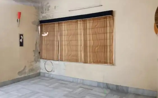 JK Rooms 149 Thakur Galaxy