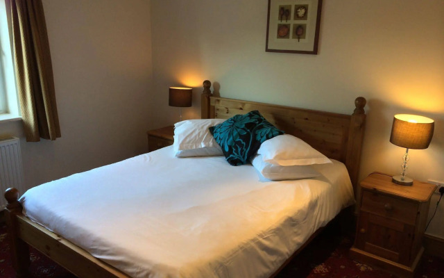 Hunters Lodge Inn