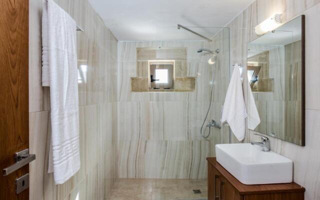 Agarathos Deluxe Homes Kaliviani