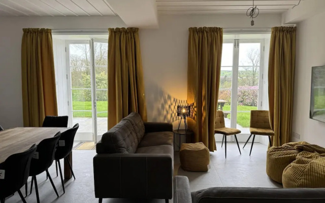 Captivating 5-bed Apartment Near Sion Mills