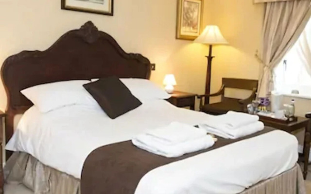 High Corner Inn