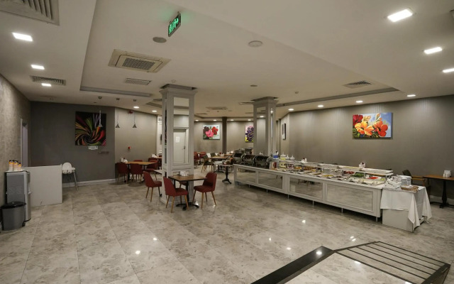 Enerji Hotel