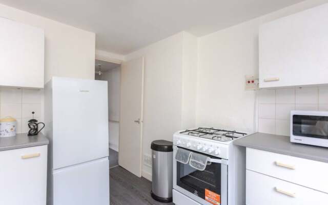 Quiet 2 Bedroom Flat in Peckham Rye