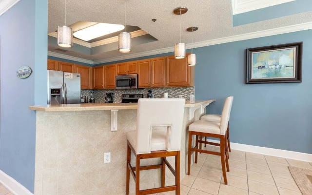 Phoenix Ix 703 2 Bedroom Condo