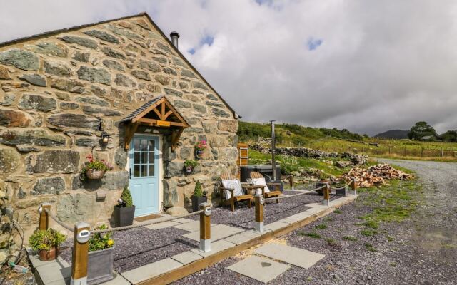 The Barn At Cae'R Fadog Isaf