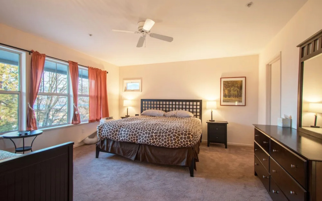 Lodge 27 Roomy Condo with Gear Storage Onsite by RedAwning