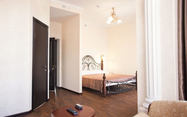 Zenith Hotel