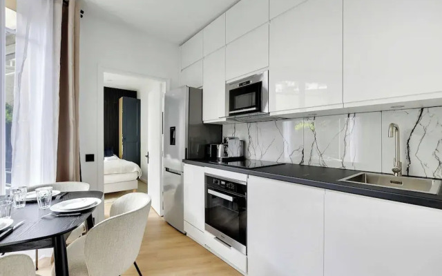 Magnificent 2bd/6p Apartment - Eiffel Tower