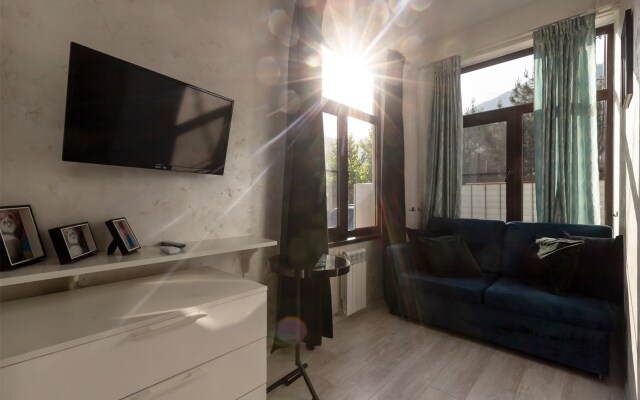 Море апартаментов на Плотинной 2